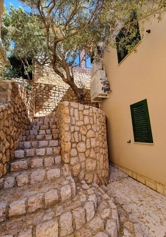 Villa Relax , With Seaview And Two Pools Near Beach Starigrad  Exterior photo