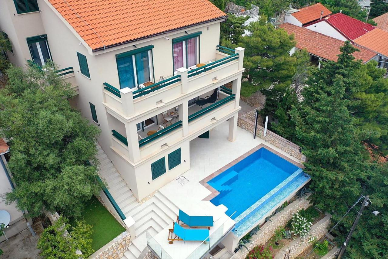 Villa Relax , With Seaview And Two Pools Near Beach Starigrad  Exterior photo
